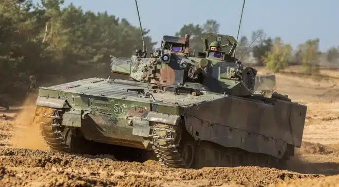Il veicolo da combattimento di fanteria CV90 si è dimostrato molto efficace in Ucraina