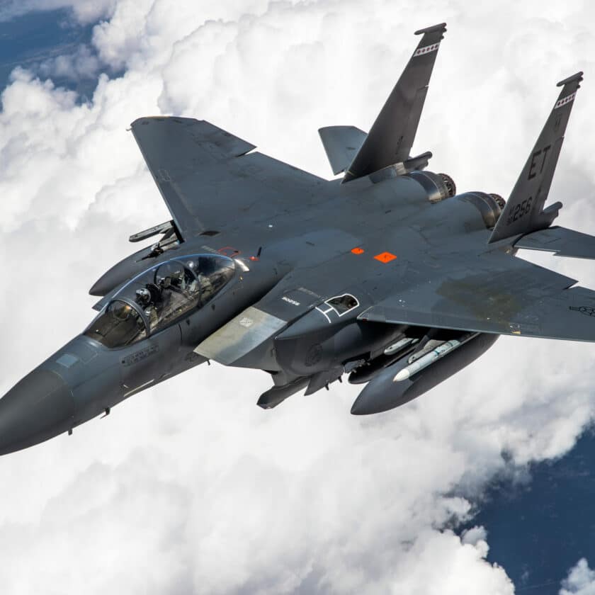 F 15EX Boeing US Air Force Trainings- en aanvalsvliegtuig | Verdedigingsanalyse | Bouw van militaire vliegtuigen