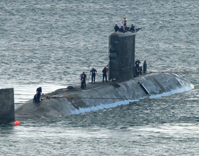 La Royal Navy n'a plus de sous-marins nucléaires d'attaque à la mer depuis presque 50 jours maintenant 1 Royal Navy SSN triumph classe Trafalgar