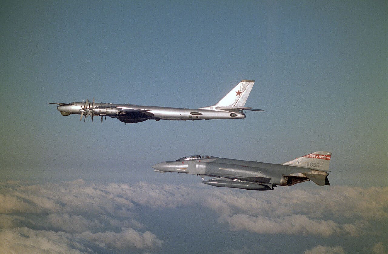 bombardier stratégique Tu-95 Bear