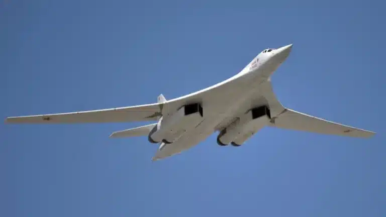 4 nouveaux bombardiers stratégiques Tu-160M en 2023 pour les forces aériennes russes