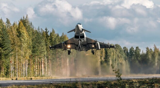 Euro Fighter Typhoon Esercitazione autostradale Baana 2023 della Royal Air Force finlandese