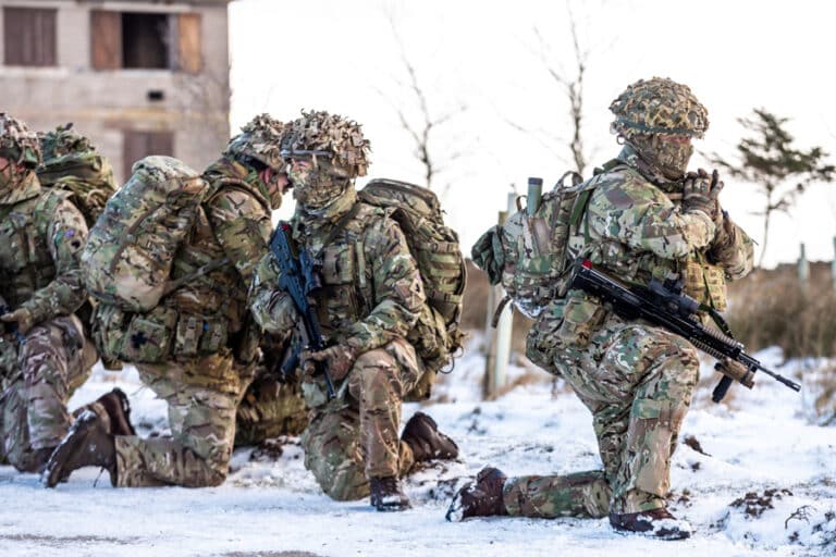 Les armées britanniques perdraient 3 soldats pour un seul recrutement
