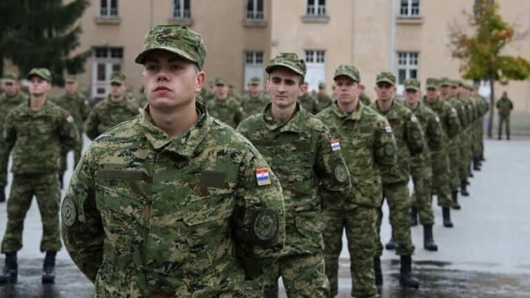 Le ministère de la Défense croate recommande le retour à la conscription