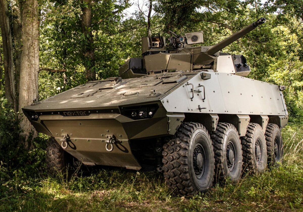 John cockerill défense tourelle 3030 sur VBCI