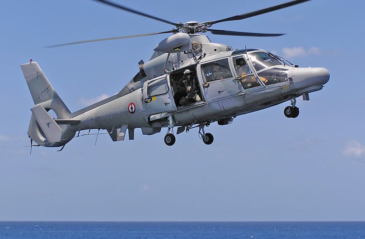 AS365 ombord på helikopter Panther Flåde