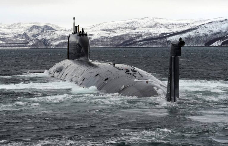 Die russische Marine wird im Jahr 4 vier neue U-Boote erhalten, darunter zwei mit Atomantrieb.