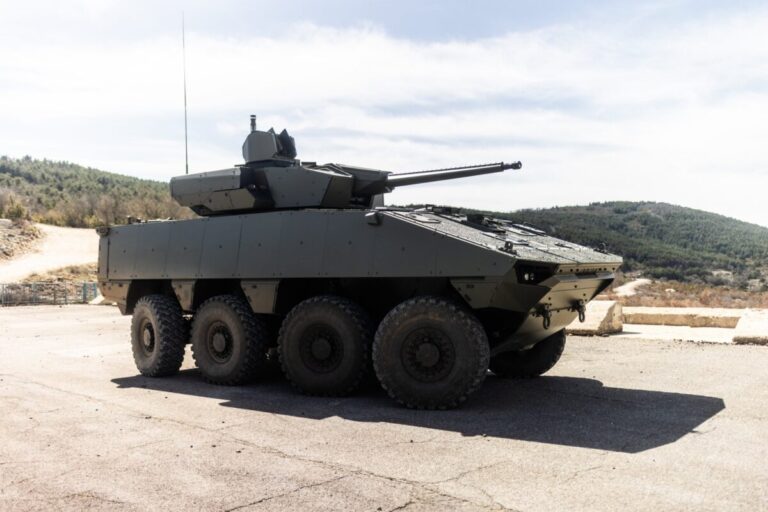 370 VBCI Philoctete et d’occasion de Nexter pour la Grèce ?