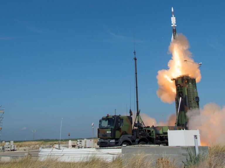 Російська ракета 3M22 &quot;Циркон&quot; в радіусі дії французьких Aster 30 і американських Patriots?
