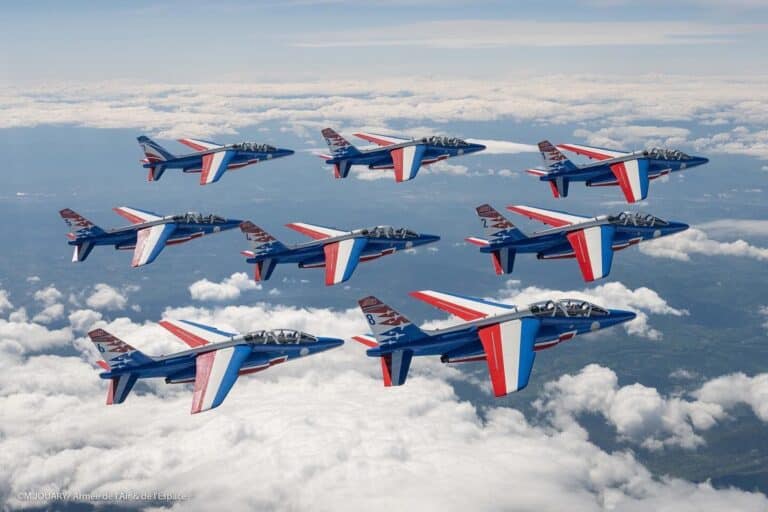 La Patrouille de France strutturerà l'addestramento dei piloti di caccia francesi?