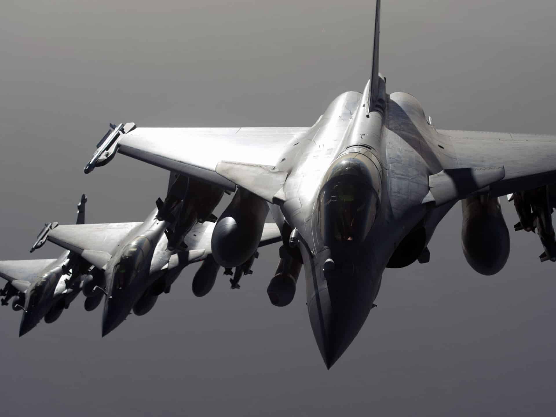 Armée de l'air Rafale en patrouille serrée