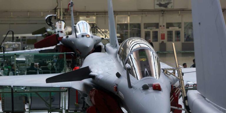 Effort de défense : 4 raisons incontournables d’augmenter les investissements pour les armées françaises !