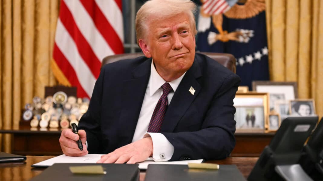 Donald trump bureau ovale