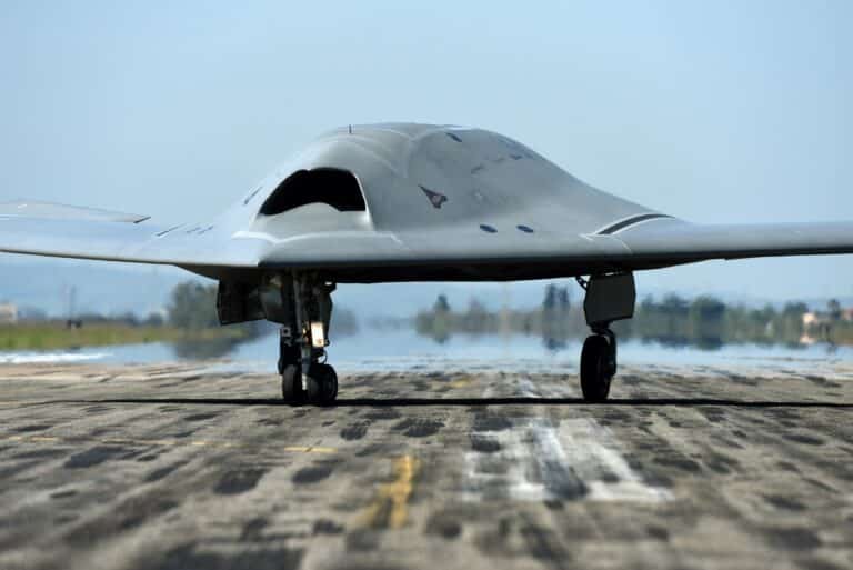 Comment le Drone de combat du Rafale F5 permettra-t-il à Dassault Aviation de sauter la 5ᵉ génération ?