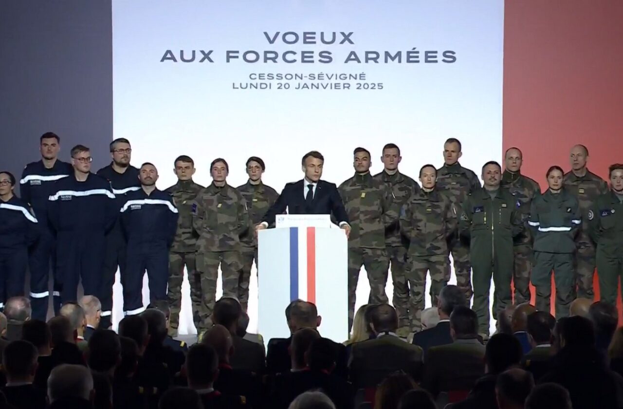 Macron voeux aux armées 2025