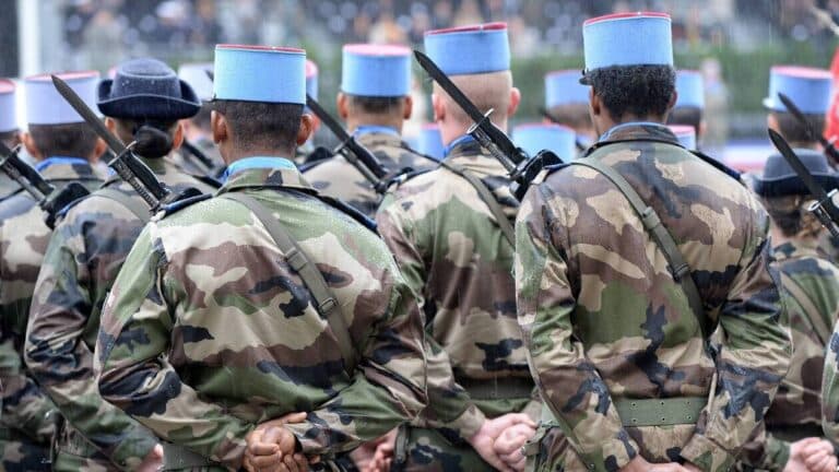 [Analyse] Service militaire volontaire: lien armée‑nation ou illusion à 2 Md€/an ?