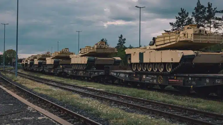 [Actu] Indra propose boucliers antidrones et optronique longue portée pour sécuriser le réseau ferroviaire européen