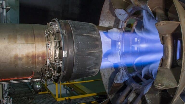 [Actu] À Saclay, DGA Essais propulseurs gagne la bataille des parties chaudes pour le T-REX et le futur réacteur du NGF